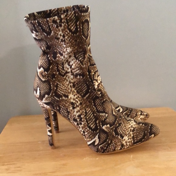 Women’s boots - Picture 5 of 7